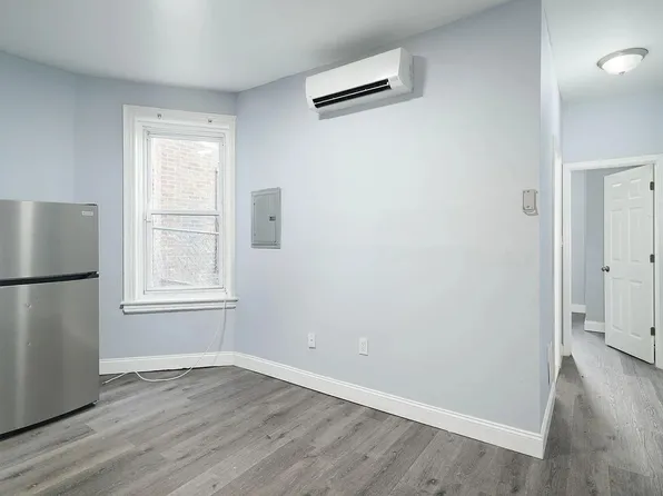 324 S 56th St, Philadelphia, PA