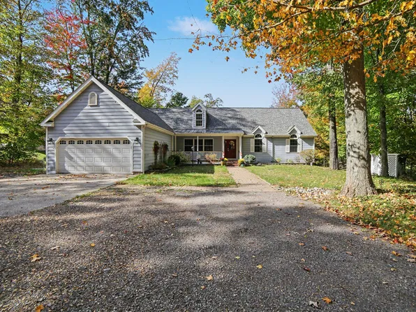 6785 N Hamlin Shoals Ln, Ludington, MI 49431