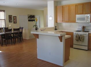 208 Smugglers Cv, Camarillo, CA 93012