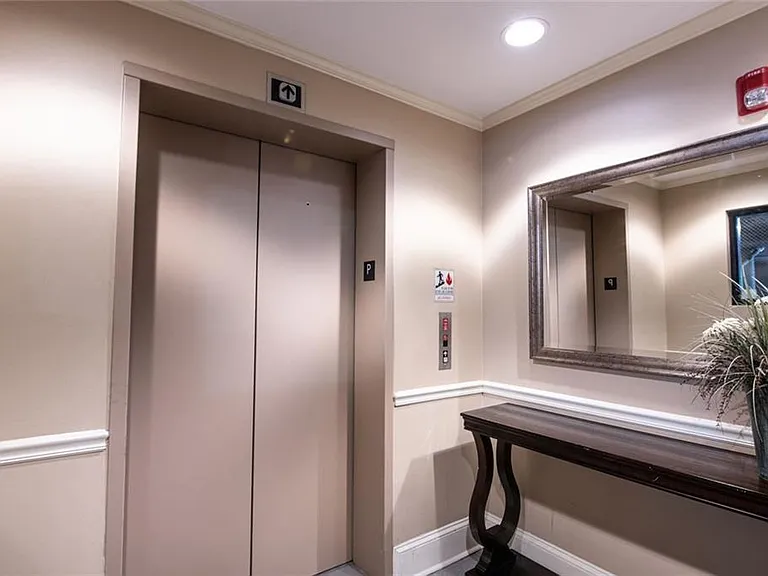 3275 Lenox Rd NE #207 — Photo 31