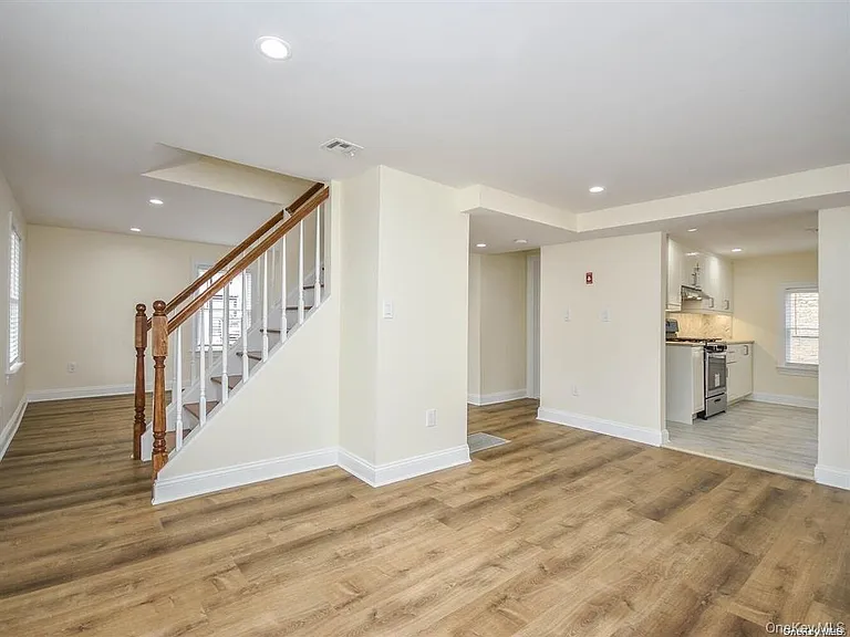 1667A Northern Blvd #A — Photo 8