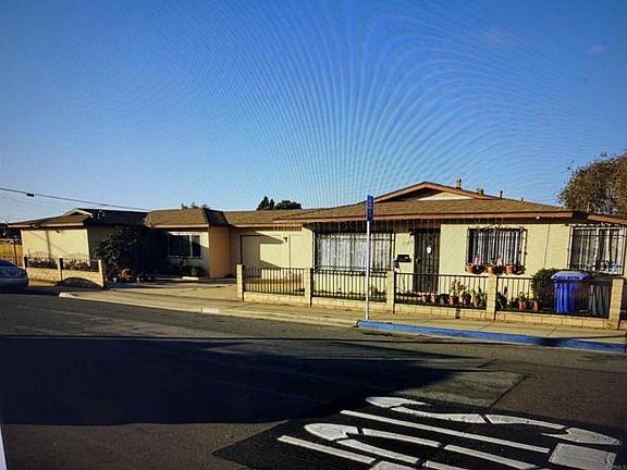 4th image of 1380-90 Fern Ave