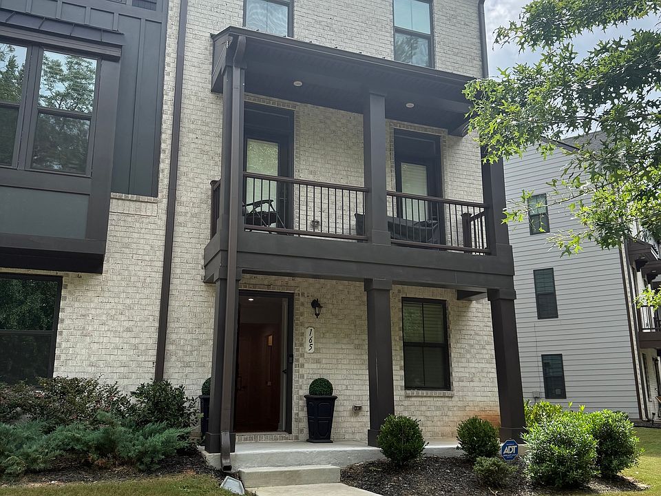 1st image of 165 Climbing Ivy Cir