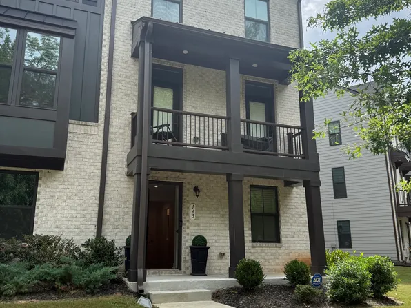 165 Climbing Ivy Cir, Fayetteville, GA 30214