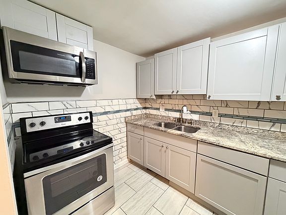 4th image of 118 Denrose Dr