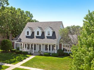 1228 Camelot Ln, Lemont, IL 60439