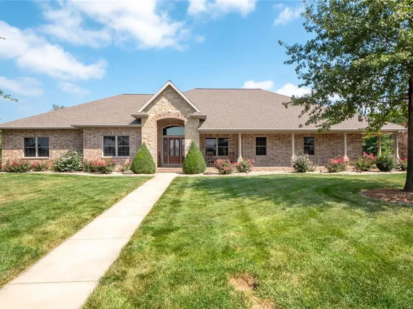 475 Brellinger St, Columbia, IL 62236