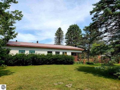 5490 W 14th Rd, Mesick, MI, 49668