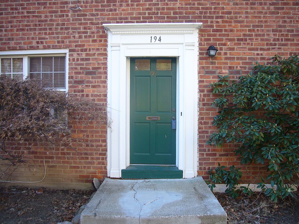 1st image of 21 Fieldstone Dr APT 194
