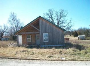 10084 Sunshine Dr, Mountain Grove, MO 65711
