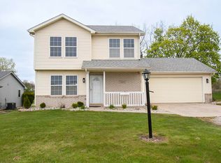 310 Drake Rd, Kendallville, IN 46755