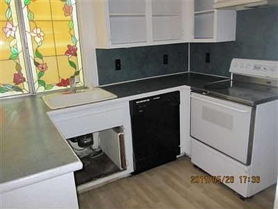 3rd image of 8857 La Riviera Dr Unit F