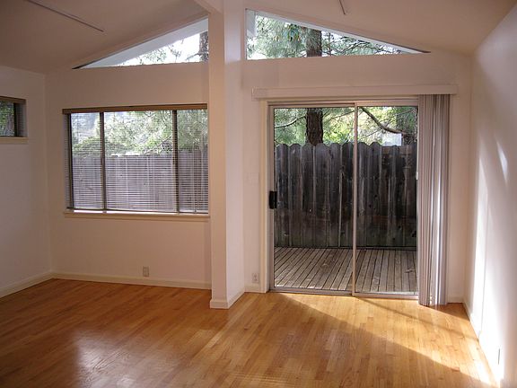 3rd image of 97A Ryan Ave