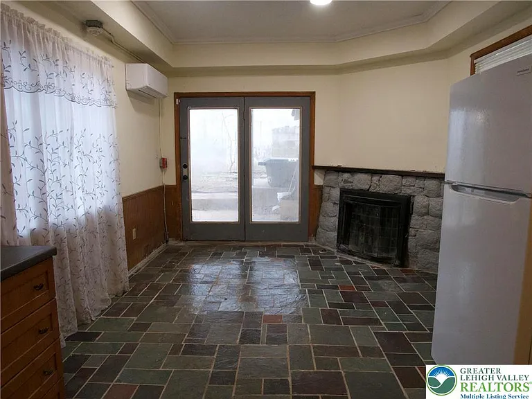 1020 Ferry St #1 — Photo 17