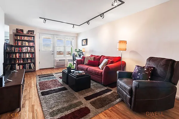 Sold by Dwell Residential Inc | media 2