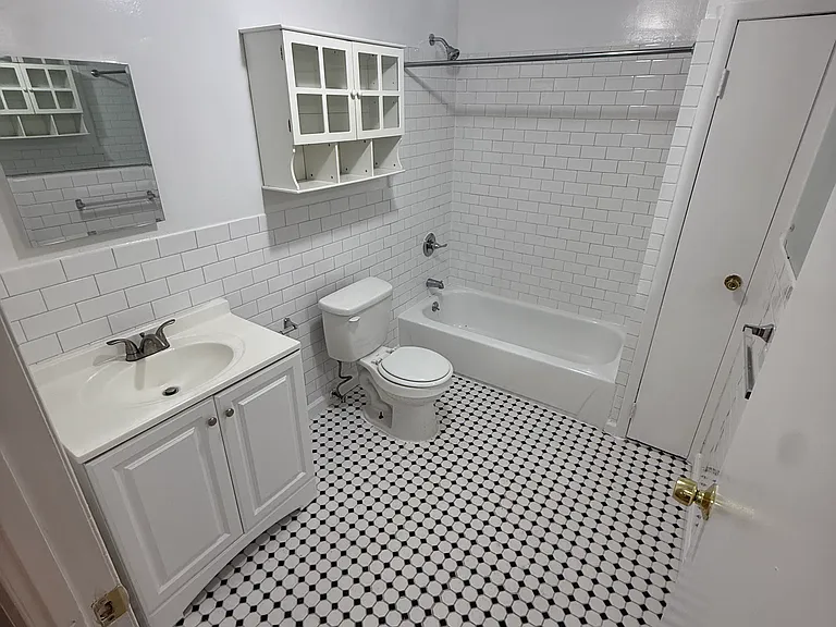 2728 Henry Hudson Pkwy E #A1 — Photo 4
