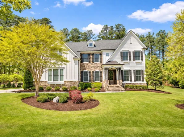 6041 Mentmore Pl, Cary, NC 27519