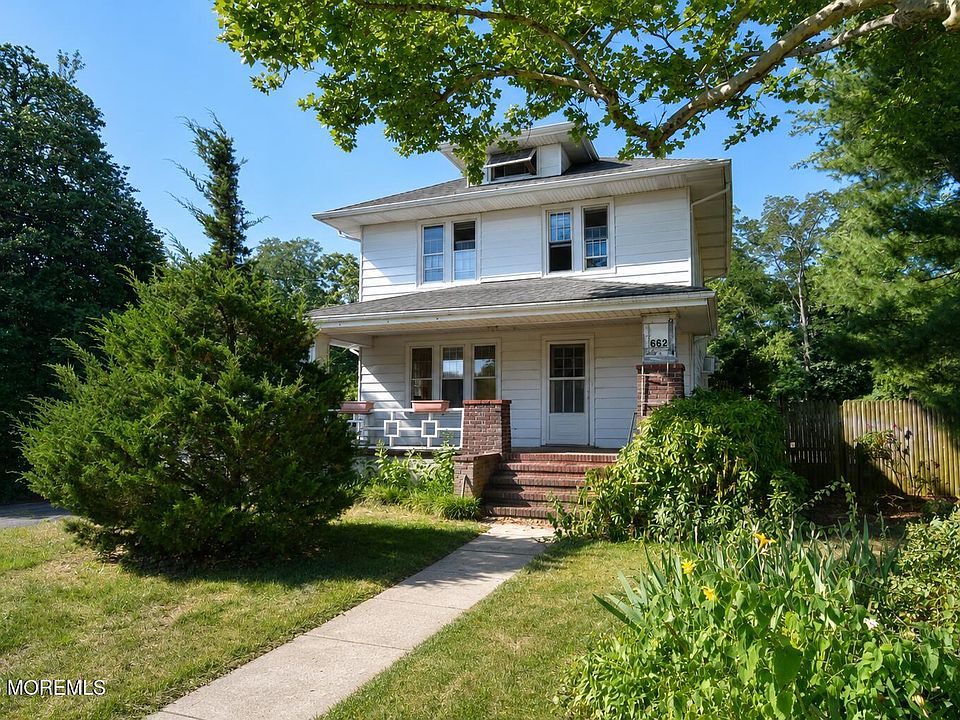 1st image of 662 Campbell Avenue