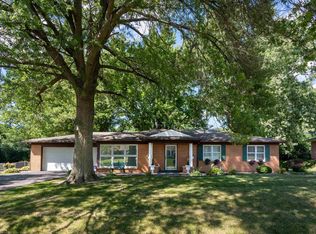 19161 Strawberry Hill Rd, South Bend, IN 46614