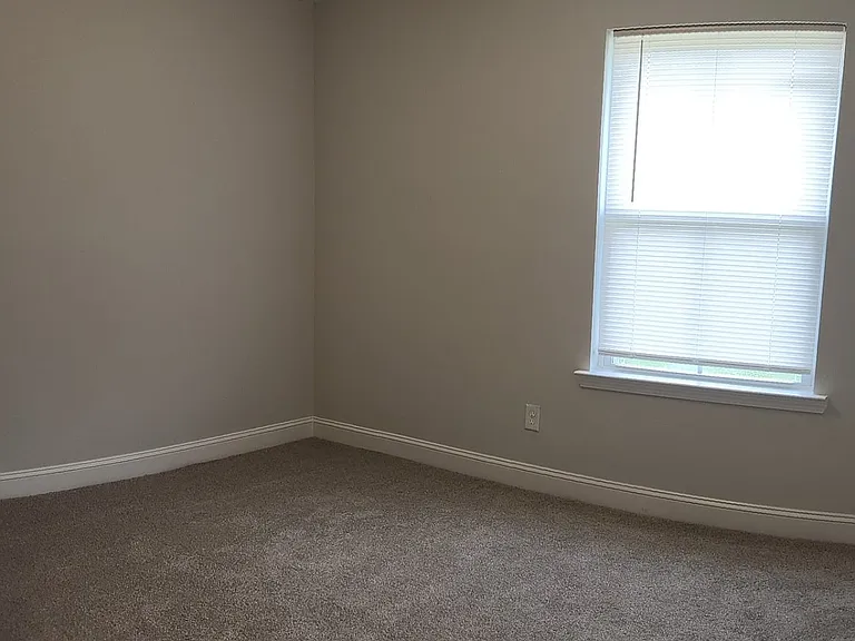 193 Heirloom Rd #1 — Photo 8