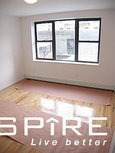 2nd image of 20 Orchard St APT 2R