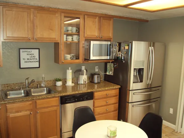 4004 Elmo Loop APT C, Modesto, CA 95356