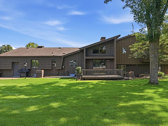 2nd image of 1777 Wildwood Rd