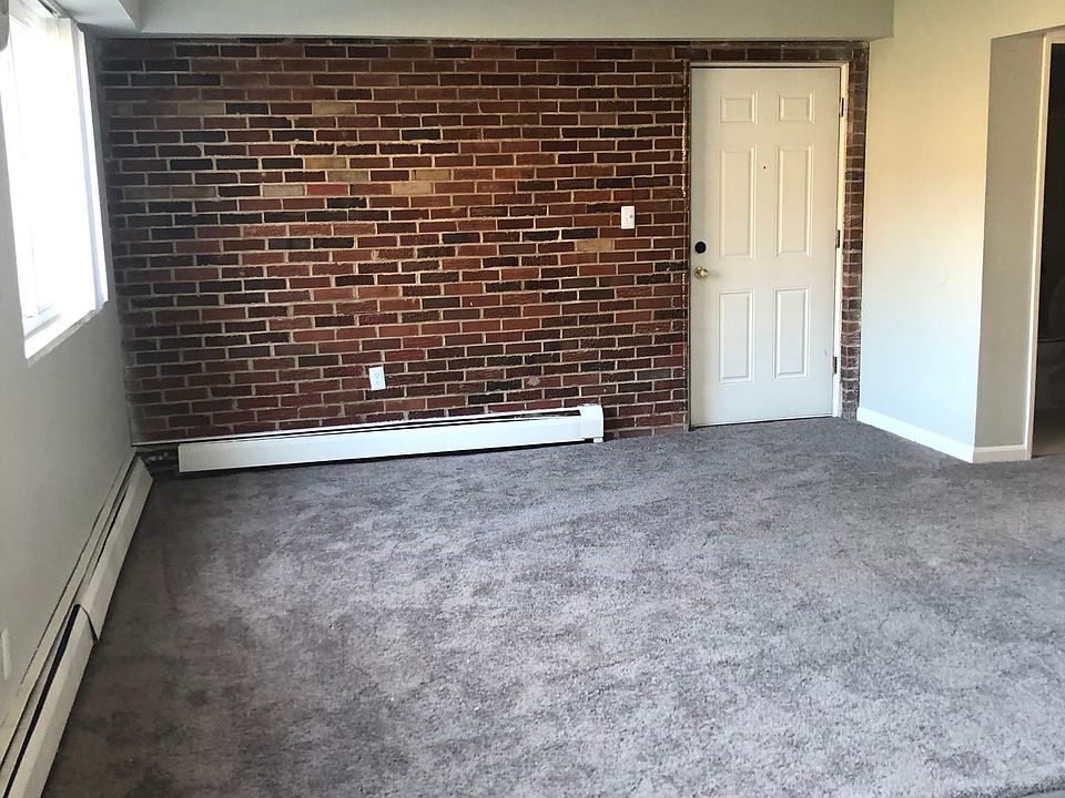 1st image of 1725 Garden Ln #2np8f36nk