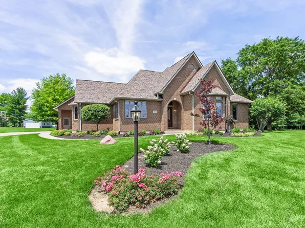 11740 Zeller Ct, New Carlisle, OH 45344