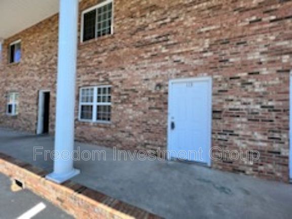 2nd image of 1631 E Main St #113