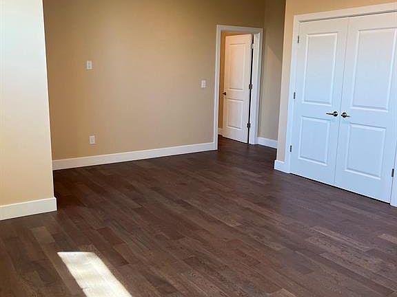 3rd image of 6146 Malden Rd #9