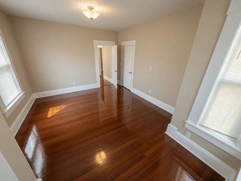 380 Chatham St #1 — Photo 2
