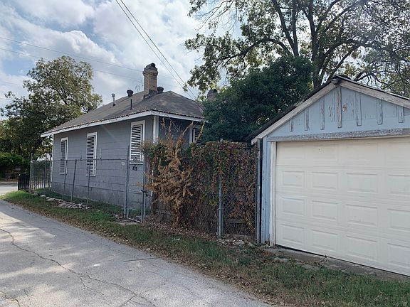 4th image of 115 S Calaveras