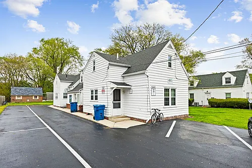 128-134 1/2 University Ln Photo 1