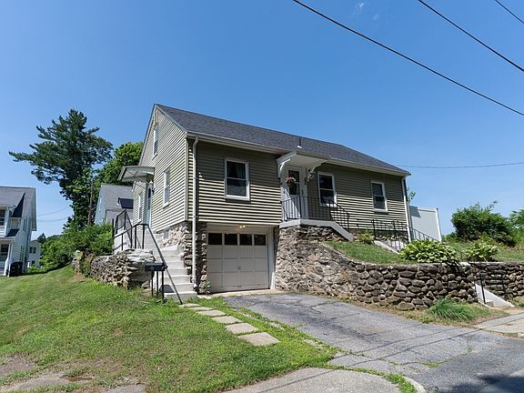 4th image of 22 Marsh Ave