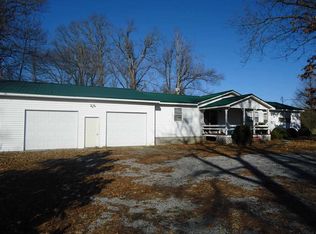 838 Dunnigan Ln, Benton, KY 42025