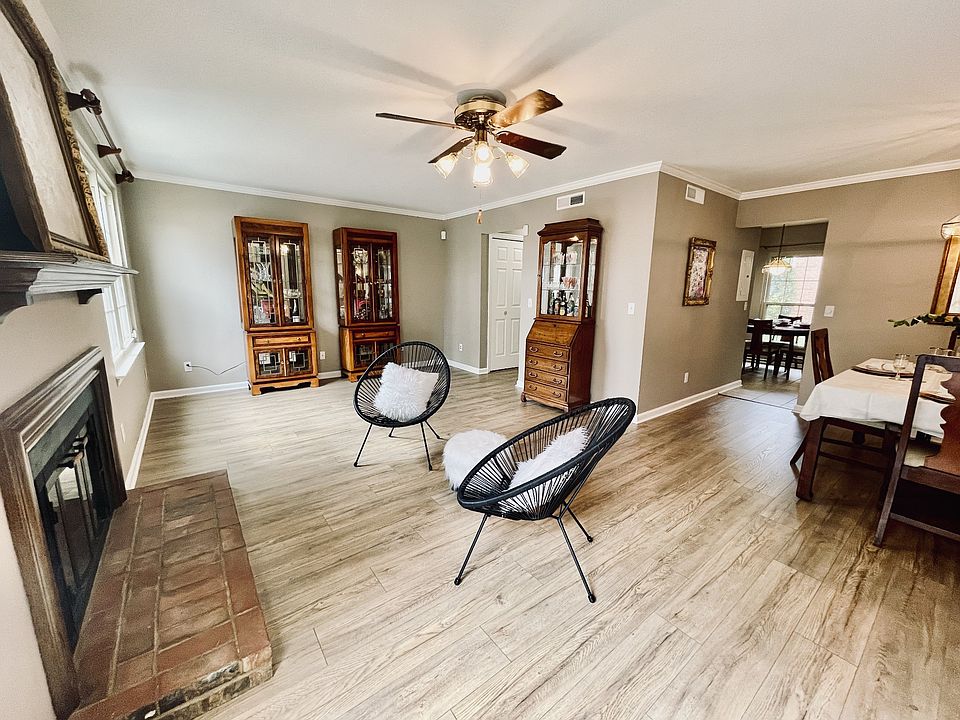 1st image of 722 Brentwood Point