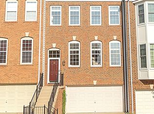 6249 Split Creek Ln, Alexandria, VA 22312