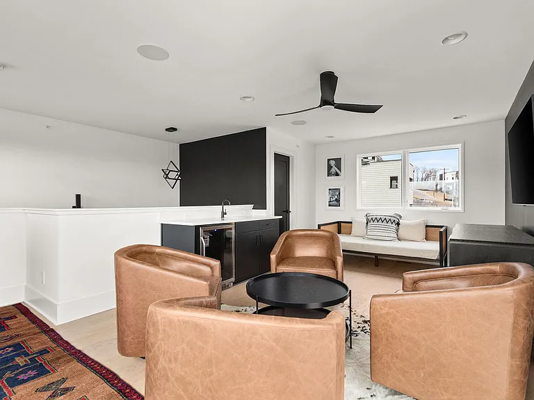 3216 Charlotte Ave — Photo 39