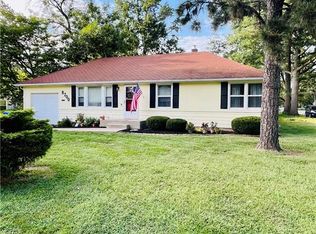 8700 W 82nd St, Overland Park, KS 66204