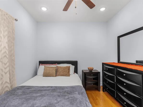 145 Bleecker Street image 22 of 39