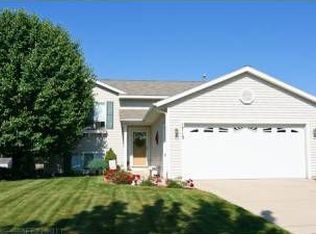1713 Simmons Ave NE, Grand Rapids, MI 49505