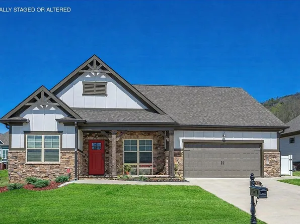 9015 Seven Lakes Dr, Ooltewah, TN 37363