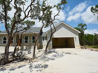 1560 Yaupon Dr, Fischer, TX 78623