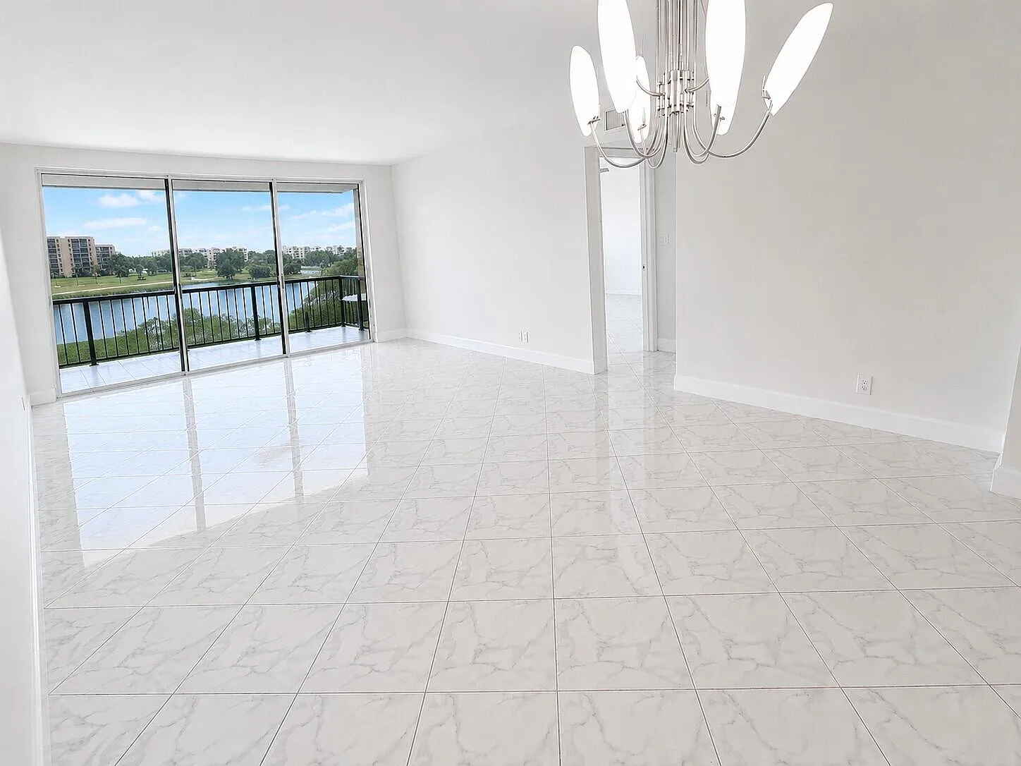 2 bed, 2.0 bath, 1230 sqft, $2,599 — Photo 2