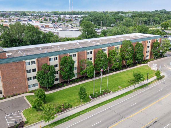 1195 W County Rd E #108