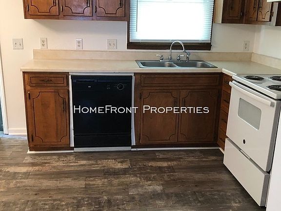 3rd image of 1111-1113 Palmer Dr