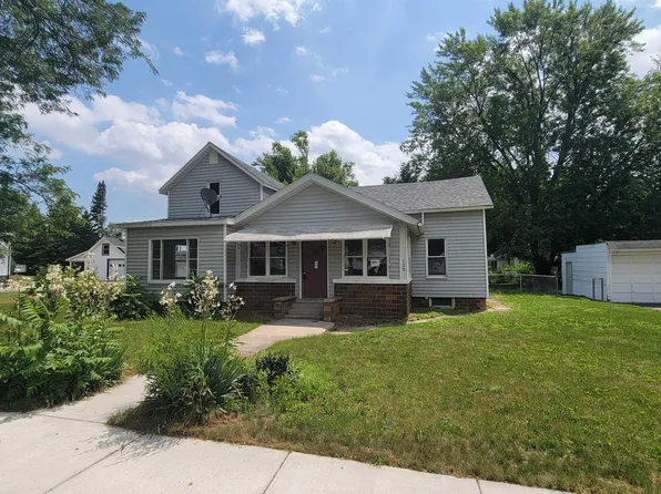 120 E Walnut St, Petersburg, MI 49270