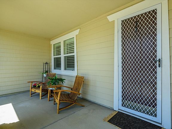 4th image of 430 Longwood Place