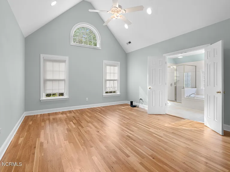 3567 Medinah Ave E — Photo 11